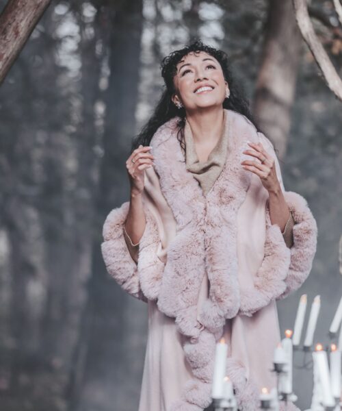 Harriet Chung Enchants Audiences With Her Celestial Single ‘As Each Day Goes By’