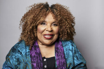 Legendary Grammy-winning Singer Roberta Flack Passes Away